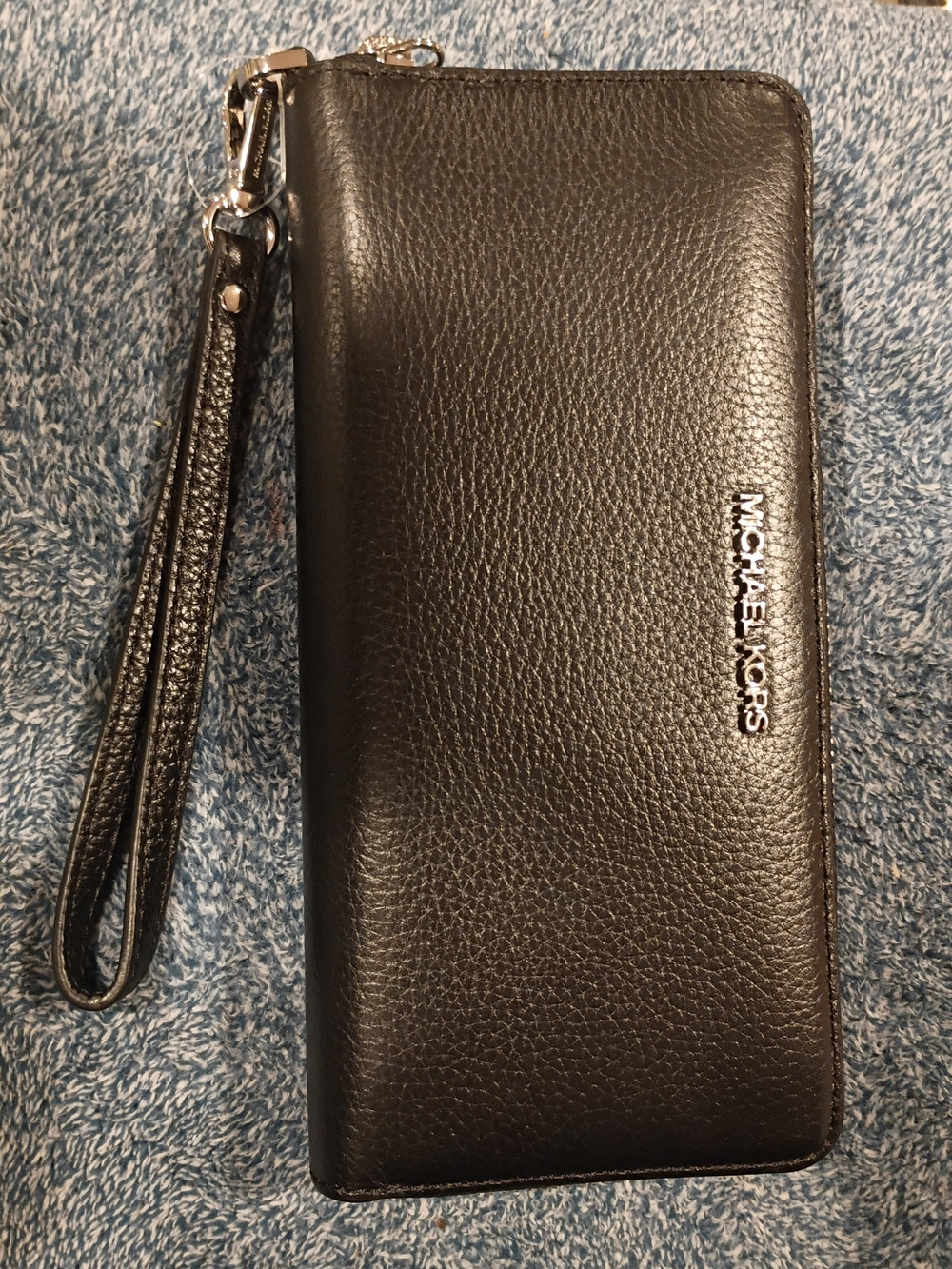 Michael Kors Black Leather Wristlet Wallet